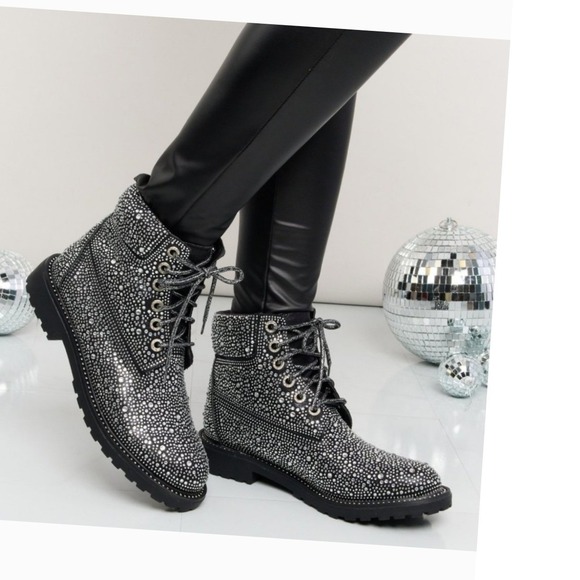 Forever Womens Black Rhinestone Studded Combat Boots Lace Up Size 10 - Picture 2 of 8